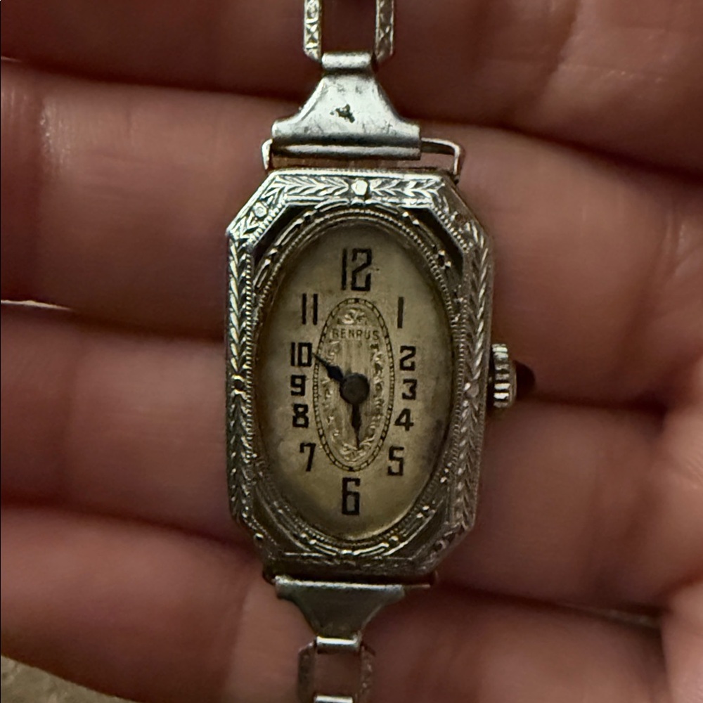 Vintage 1920’s Ladies Silver Tone Wristwatch - Silver - Picture 2 of 7